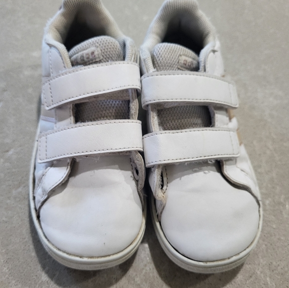 Adidas Grand Court Low White Iridescent Size 10 Kids Double Hook&Loop Strap - Picture 2 of 6